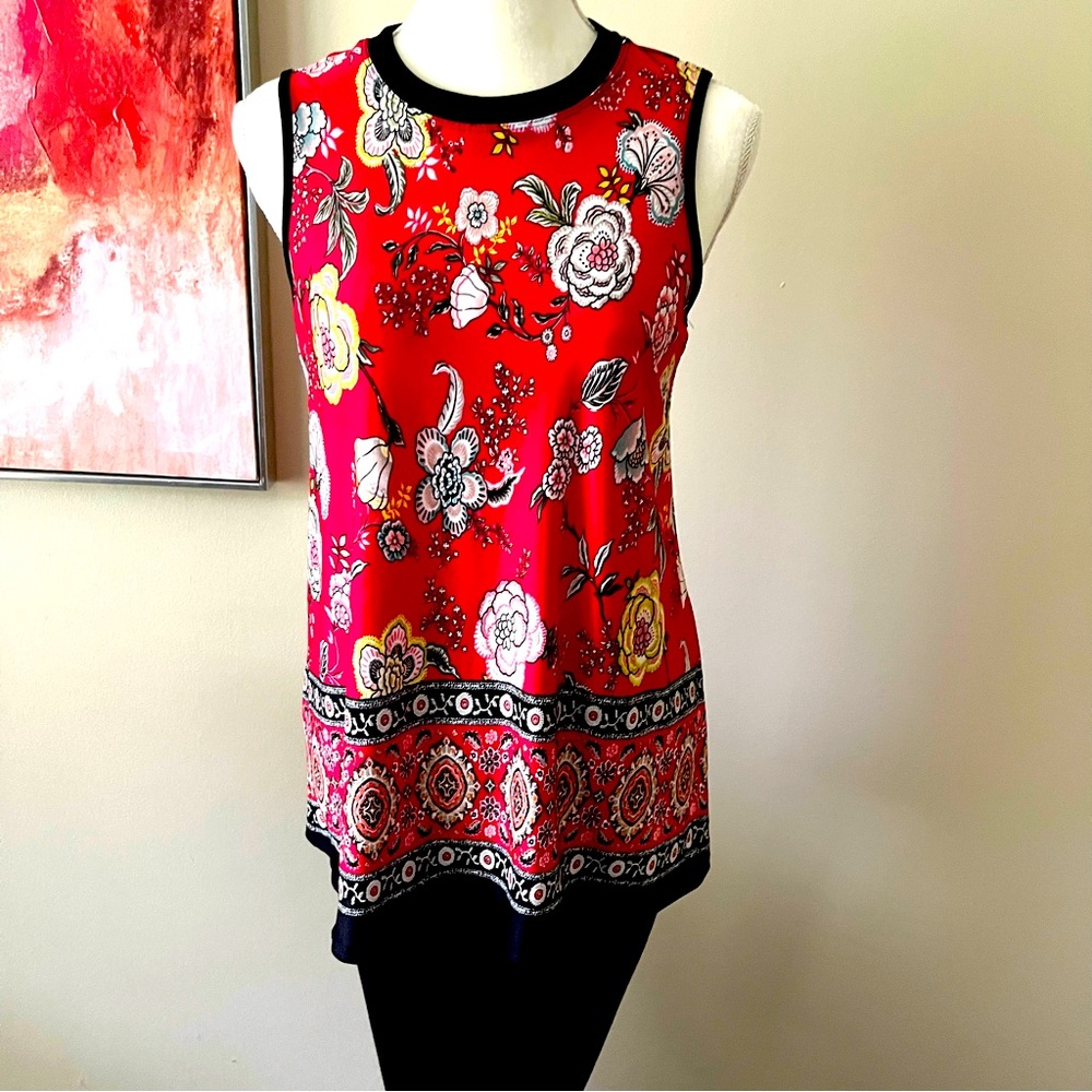 Floral Tunic Top! Size S